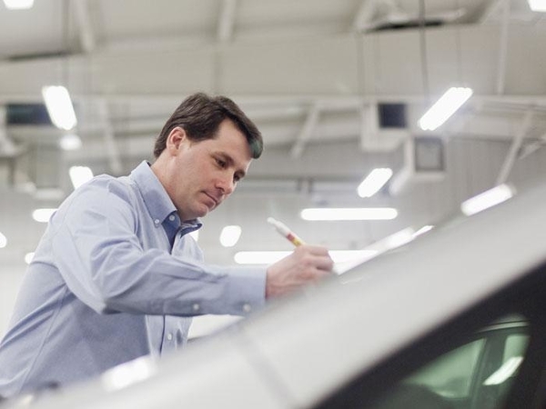 Boyd Autobody & Glass | 160 Watson St, Winnipeg, MB R2P 1Y4, Canada | Phone: (431) 804-5350