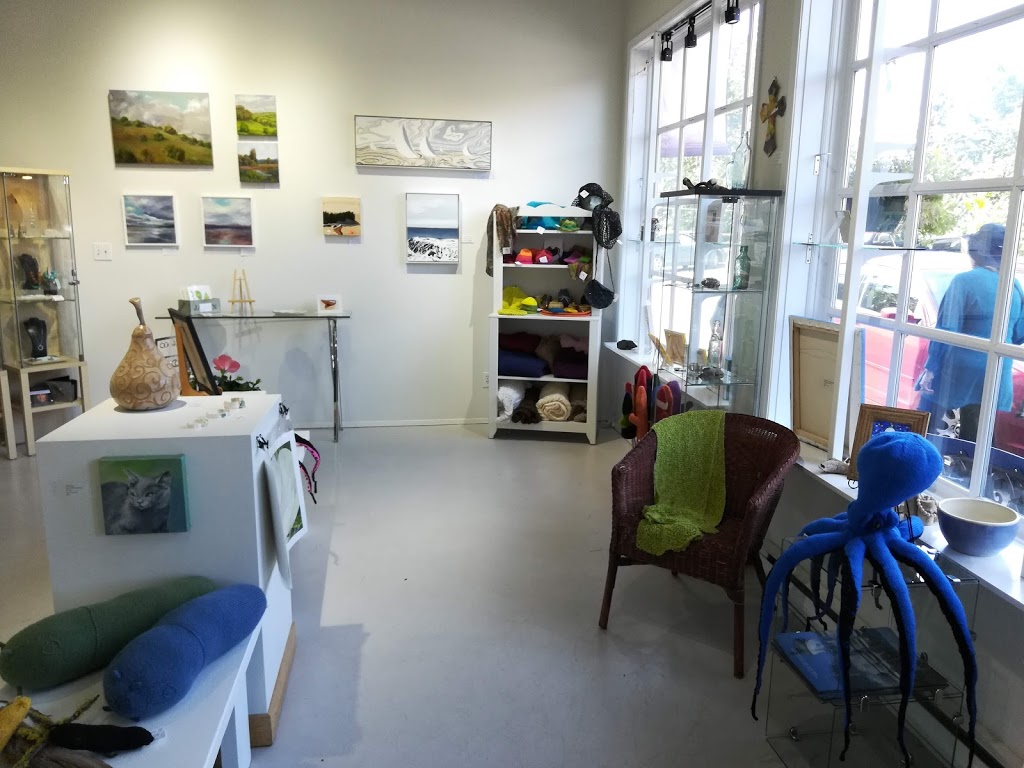 ArtsPacific Gallery | 587a Artisan Ln, Bowen Island, BC V0N 1G2, Canada