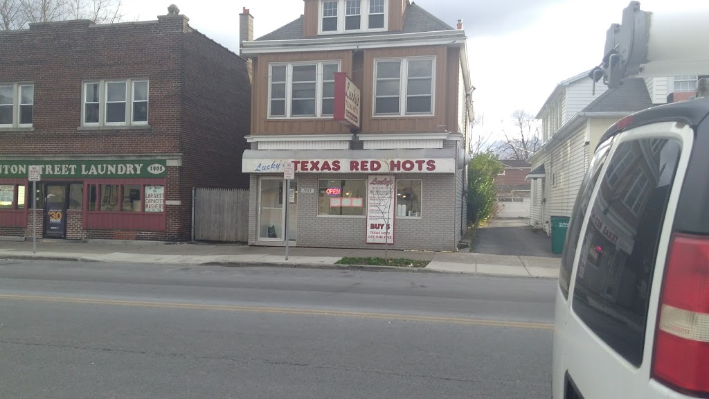 Luckys Texas Red Hots | 1903 Clinton St, Buffalo, NY 14206, USA | Phone: (716) 826-6873