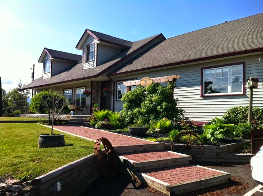 Pleasant Pear Orchard Bed and Breakfast | 2379 Rojem Rd, Kelowna, BC V1V 2G3, Canada | Phone: (250) 899-0683