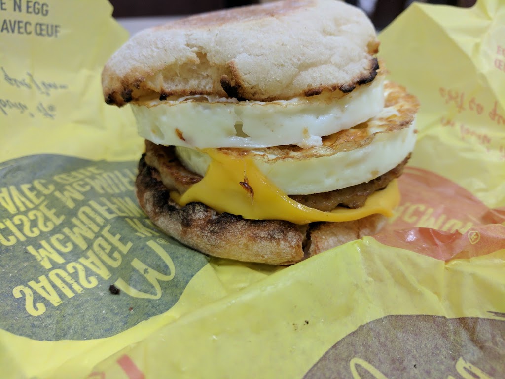 McDonalds | 255 Silver Linden Dr, Richmond Hill, ON L4B 4V5, Canada | Phone: (905) 882-9207