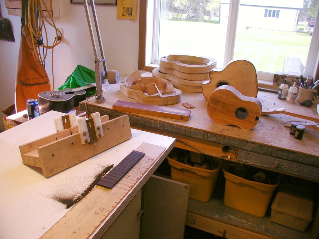 C F Casey Guitars | 3028 Prout Rd, Winnipeg Beach, MB R0C 3G0, Canada | Phone: (204) 389-2024