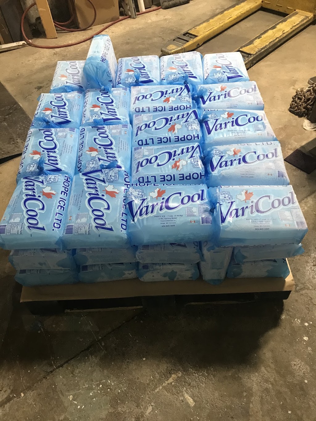 Hope Ice Limited | 62040 Flood Hope Rd, Hope, BC V0X 1L2, Canada | Phone: (604) 845-3409