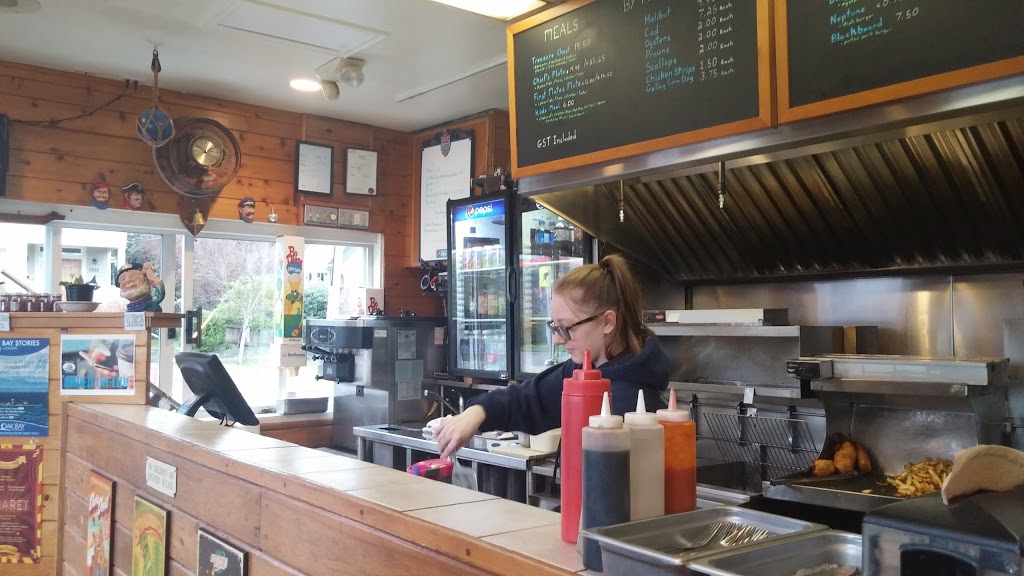 Willows Galley | 2559 Estevan Ave, Victoria, BC V8R 2S8, Canada | Phone: (250) 598-2711