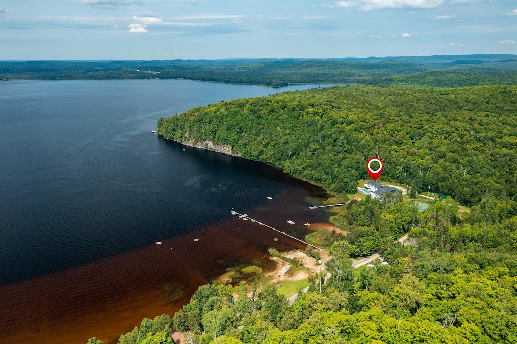 The Cove at Pickerel Lake | 2318 Pickerel & Jack Lake Rd, Burks Falls, ON P0A 1C0, Canada | Phone: (416) 732-9292