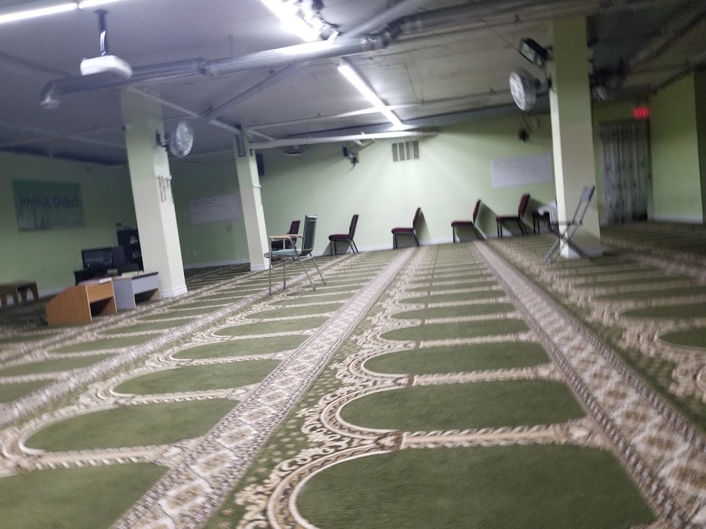 Masjid-E-Aqsa | 30 Rambler Dr, Brampton, ON L6W 1E2, Canada | Phone: (647) 719-1112