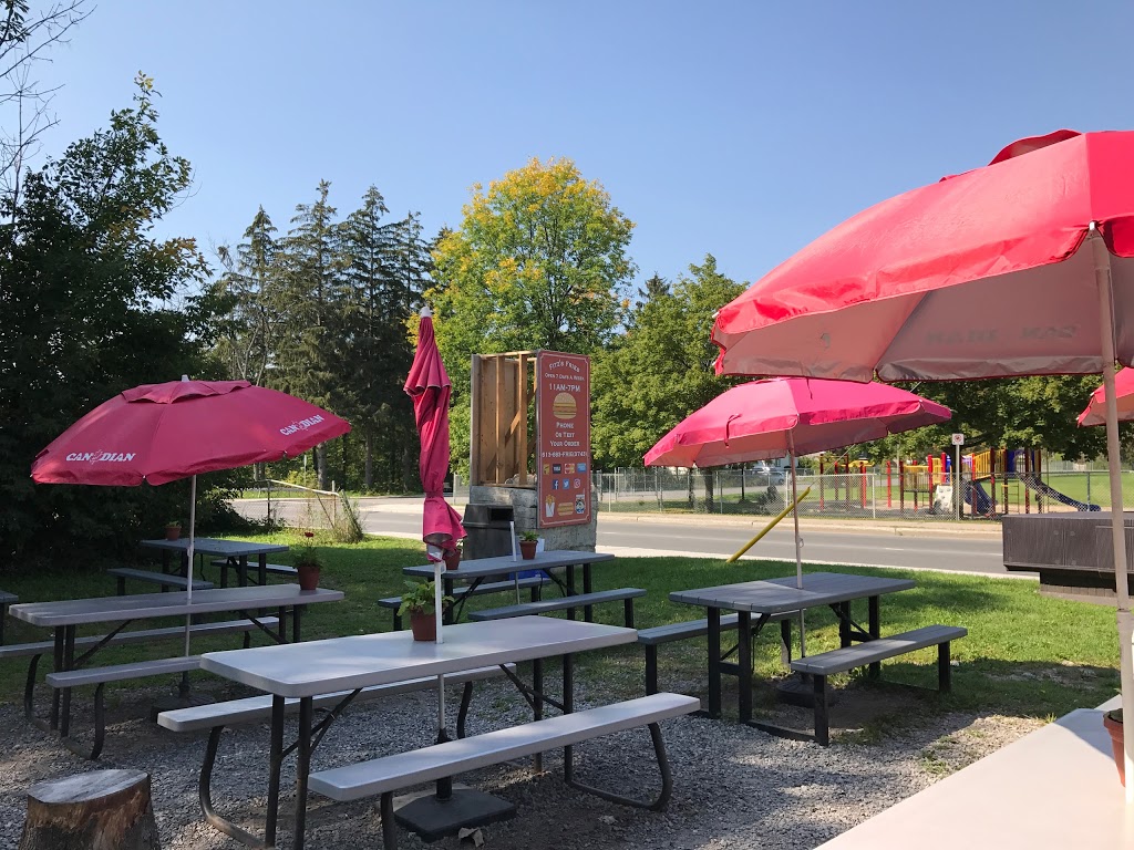 Mimis In Manotick | 1088 Bridge St, Manotick, ON K4M 1J2, Canada | Phone: (613) 692-9555