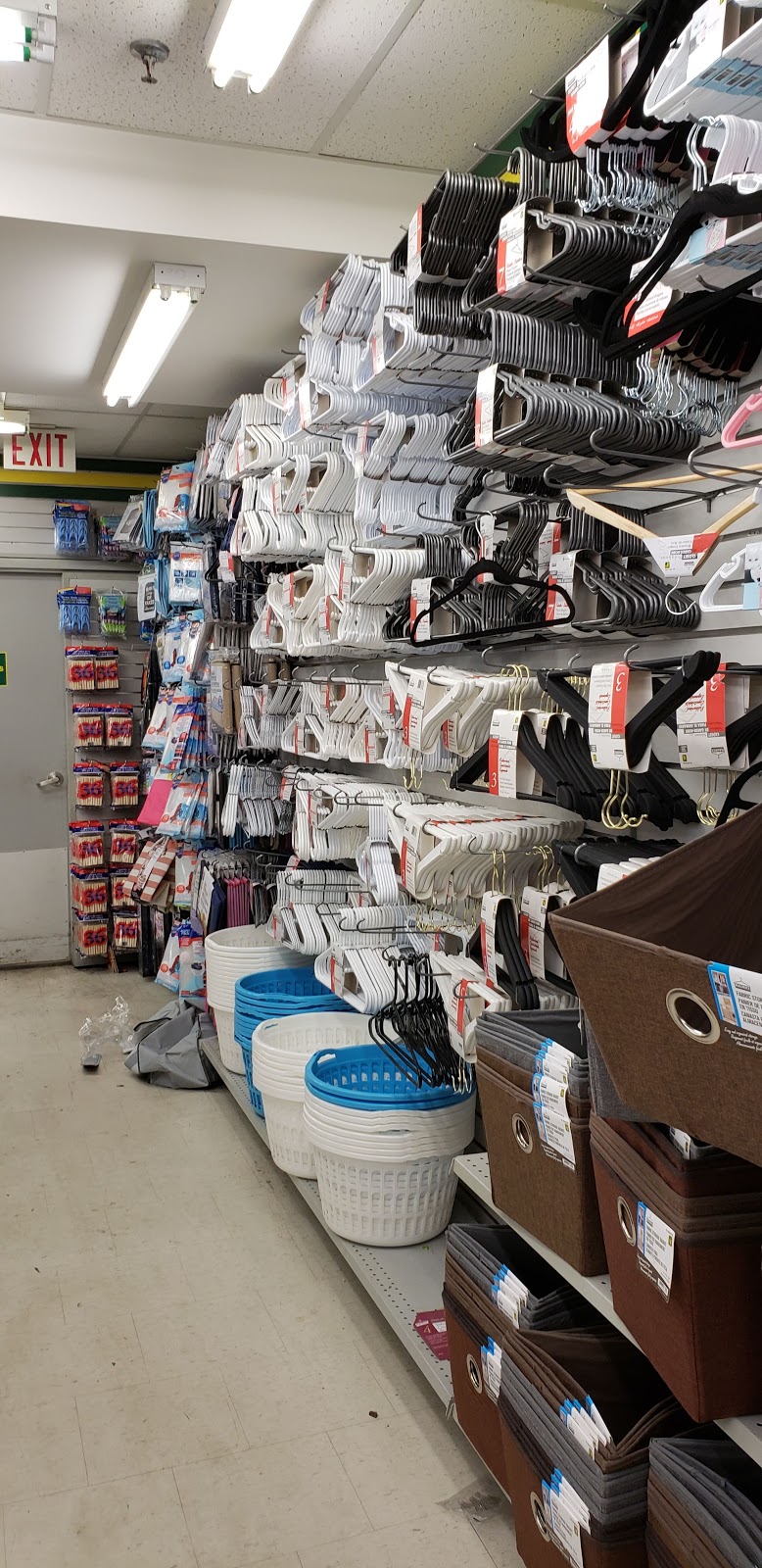 Dollarama | 3030 Don Mills Rd E, Toronto, ON M2J 3C1, Canada | Phone: (416) 642-5991