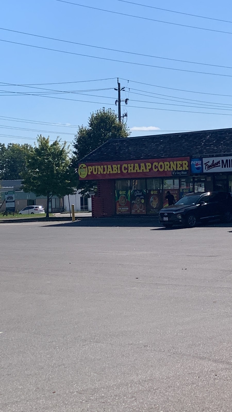 Fanshawe Mini Mart | 1631 Oxford St E, London, ON N5V 2Z4, Canada | Phone: (519) 451-4760