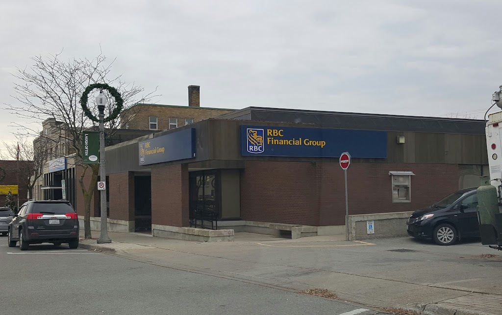 RBC Royal Bank | 67 Jarvis St, Fort Erie, ON L2A 2S3, Canada | Phone: (905) 871-5800