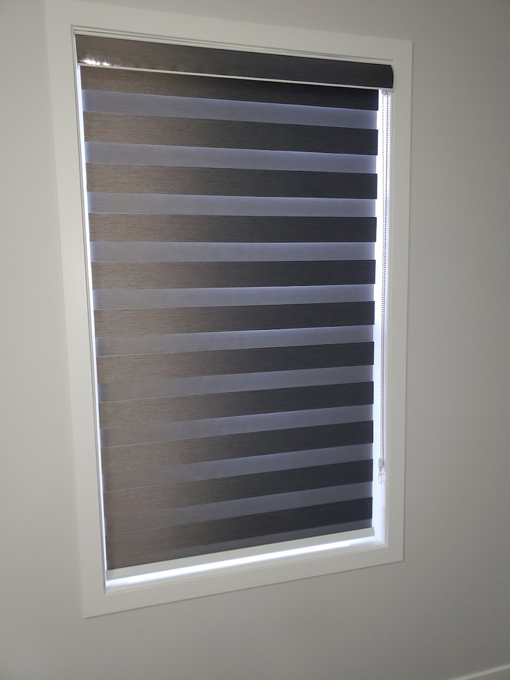 Blinds Zone | Red Embers Square, Calgary, AB T3N 0X8, Canada | Phone: (403) 402-3727