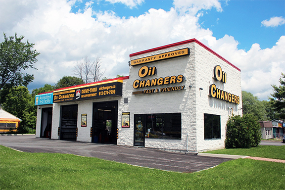 Oil Changers | 1457 Woodroffe Ave, Nepean, ON K2G 1W1, Canada | Phone: (613) 274-7999