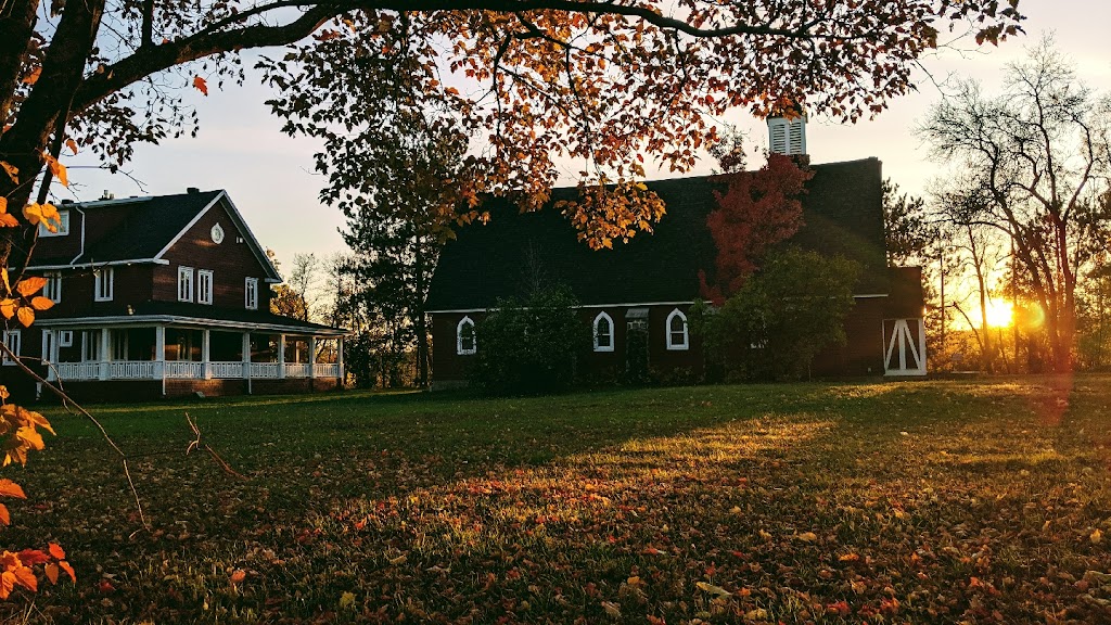 Auberge de la petite chapelle | 511 Rue du St Maurice, La Tuque, QC G9X 3E9, Canada | Phone: (819) 680-2020