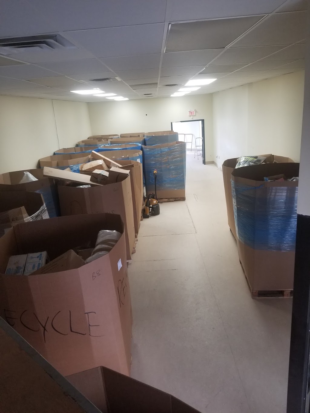 Liquidation Max Inc. Wholesale Liquidation & Online Auctions | 423 Consortium Ct, London, ON N6E 2S8, Canada | Phone: (226) 503-3500