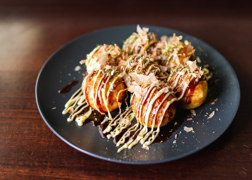Beshiestakoyumms | 1437 Arlington St, Winnipeg, MB R3H 0K6, Canada | Phone: (204) 691-8888