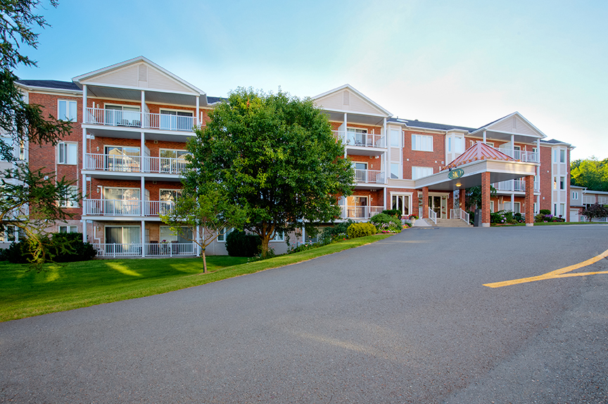 Faubourg Champêtre | 310 Rue Denison O, Granby, QC J2G 4E4, Canada | Phone: (450) 375-9703