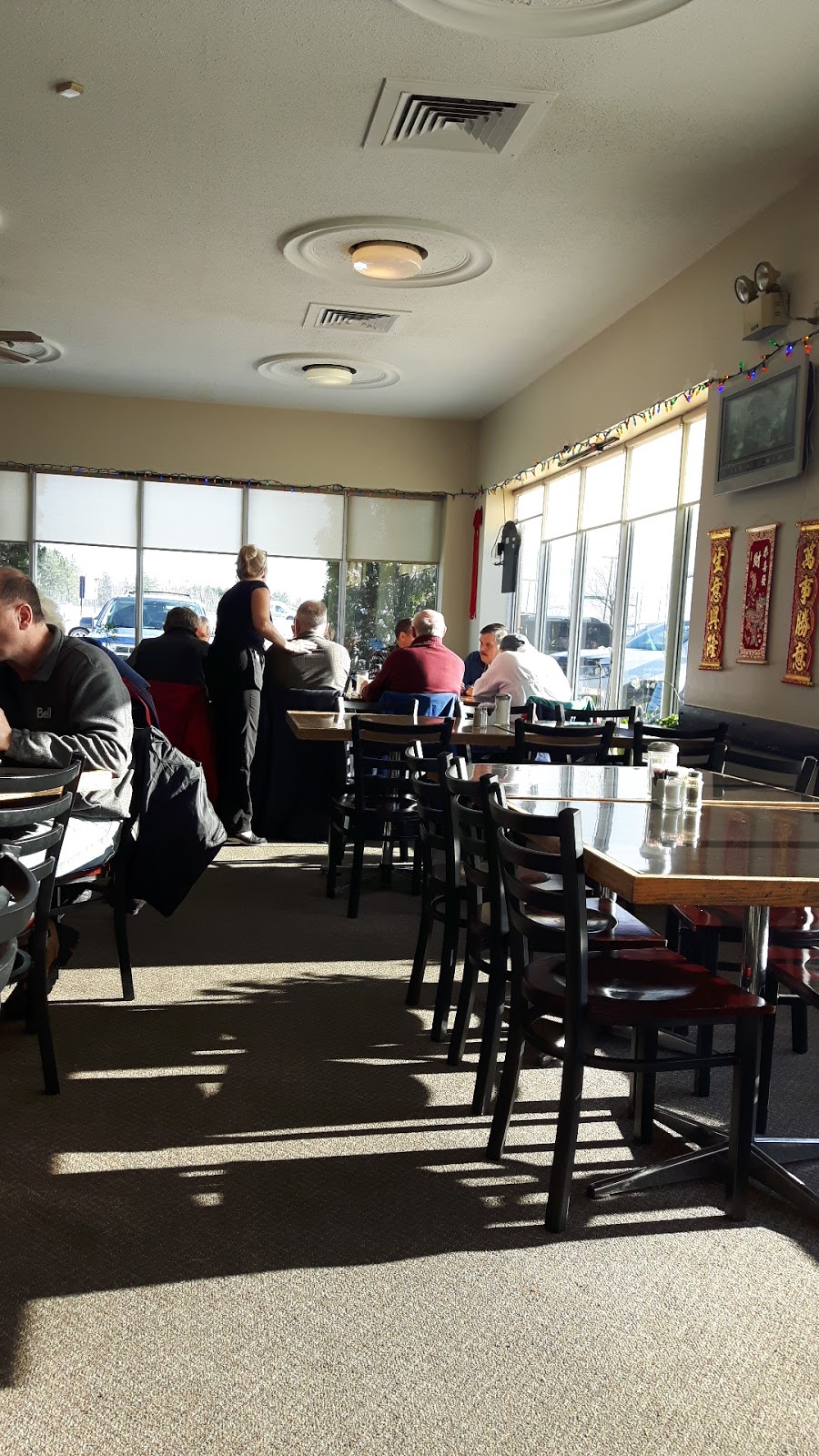 Reises Restaurant | 2354 Maley Dr, Garson, ON P3L 1P7, Canada | Phone: (705) 560-5051