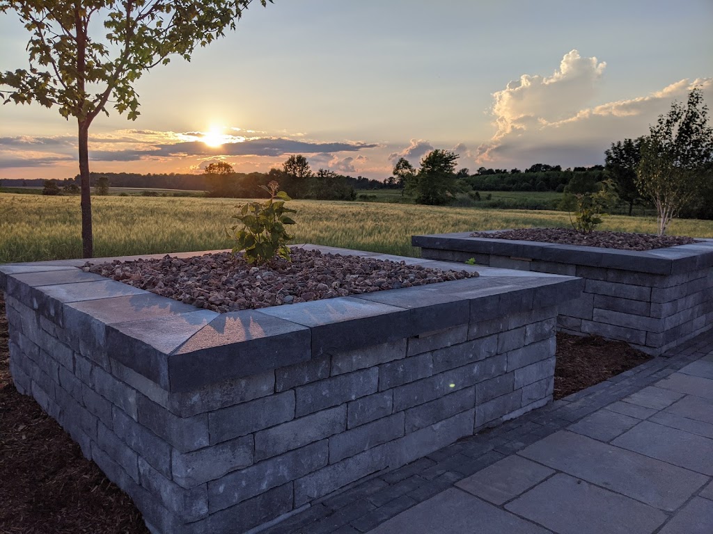 Turf Pro Landscaping | 11055 Old River Rd, Komoka, ON N0L 1R0, Canada | Phone: (519) 472-4570