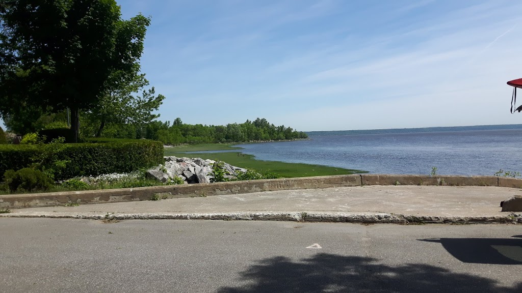 Oasis Belle-Vie | 198 Chemin du Roy, Deschambault, QC G0A 1S0, Canada | Phone: (418) 286-6137