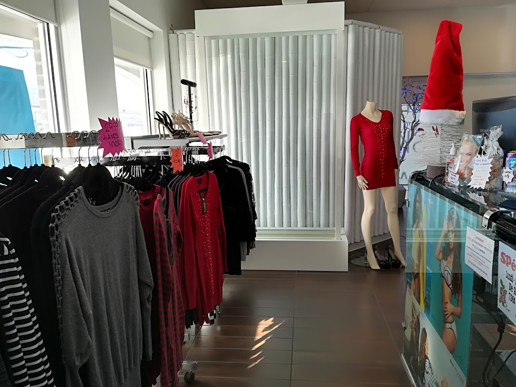 Blu Sky Tan La Plaine | 5821 Bd Laurier, Terrebonne, QC J7M 1C3, Canada | Phone: (450) 477-4222