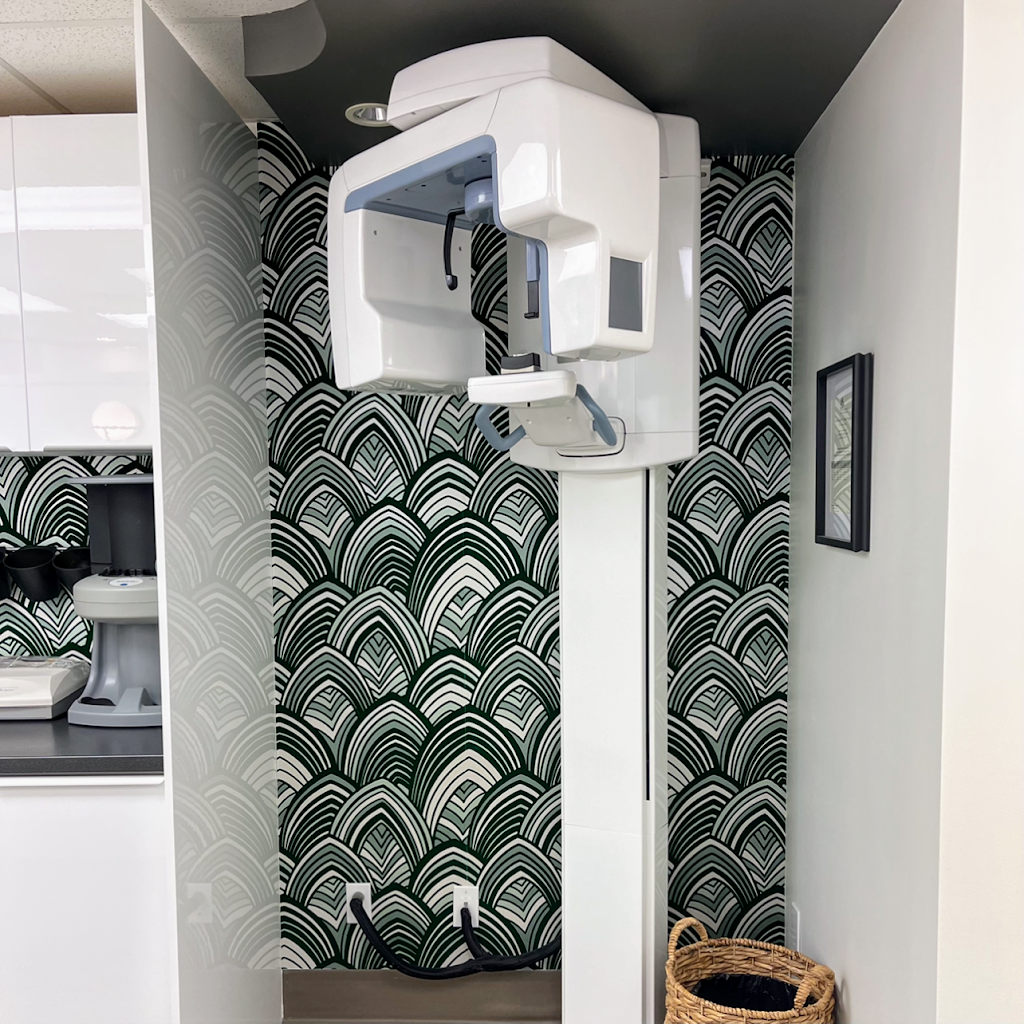 Dr. Dirk Thompson | 1228 Kensington Rd NW #110, Calgary, AB T2N 3P7, Canada | Phone: (403) 283-4252