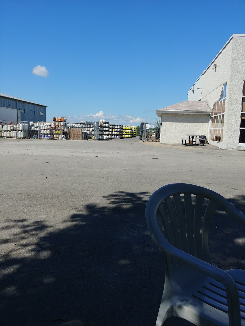 Tank Traders | 201 Rue Quintal, Saint-Lin - Laurentides, QC J5M 2S8, Canada | Phone: (438) 880-1725