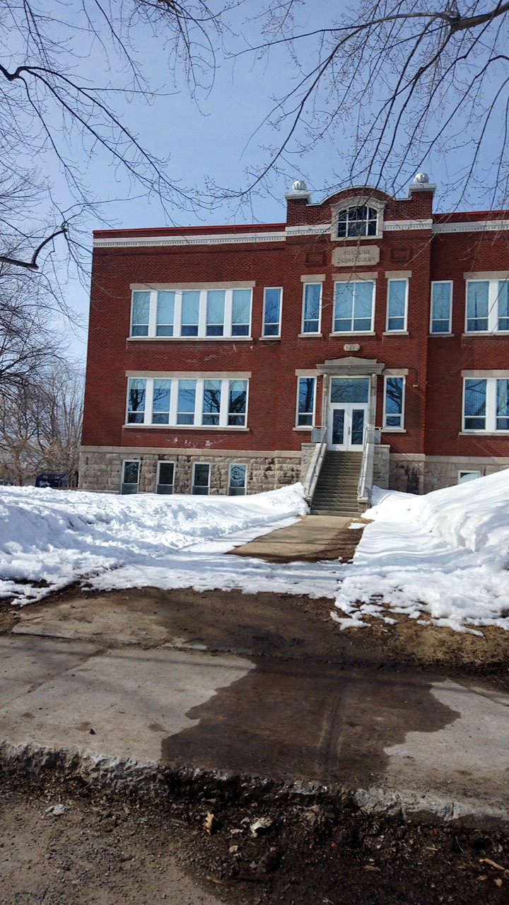 Pavillon Sacré-Coeur | 245 Rue Loranger, Trois-Rivières, QC G8T 3V2, Canada | Phone: (819) 376-3656