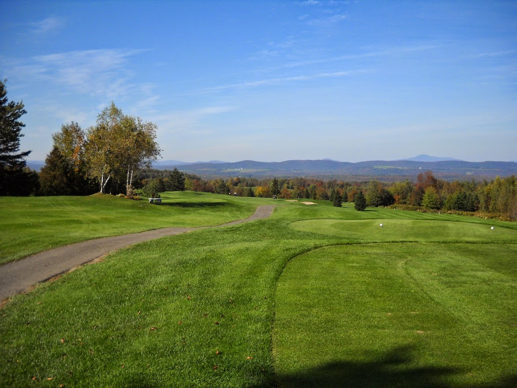 Dufferin Heights Country Club | 4115 QC-143, Stanstead, QC J0B 3E0, Canada | Phone: (819) 876-2113