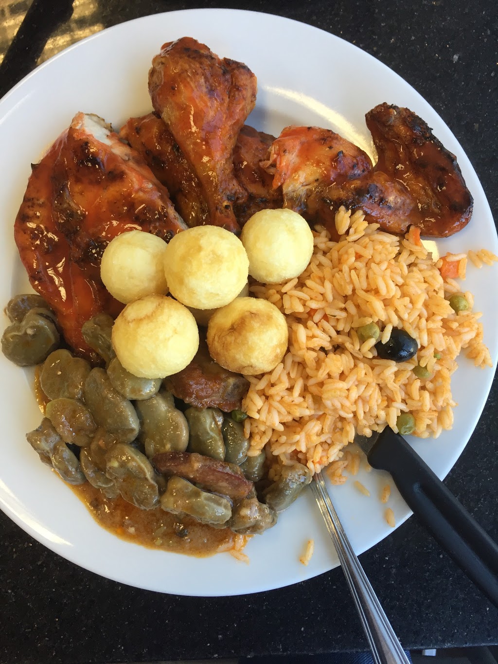 Churrasqueira do Sardinha | 707 College St, Toronto, ON M6G 1C2, Canada | Phone: (416) 531-1120