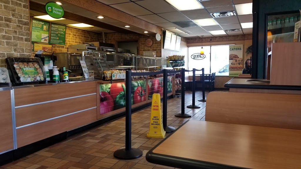 Subway | 3845 Pine Grove Ave, Fort Gratiot Twp, MI 48059, USA | Phone: (810) 985-7781