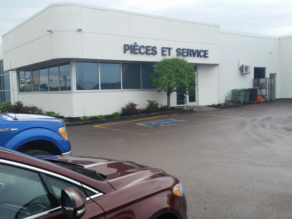 Les Galeries Ford | 3443 Bd du Royaume, Jonquière, QC G7X 7W8, Canada | Phone: (418) 542-9551