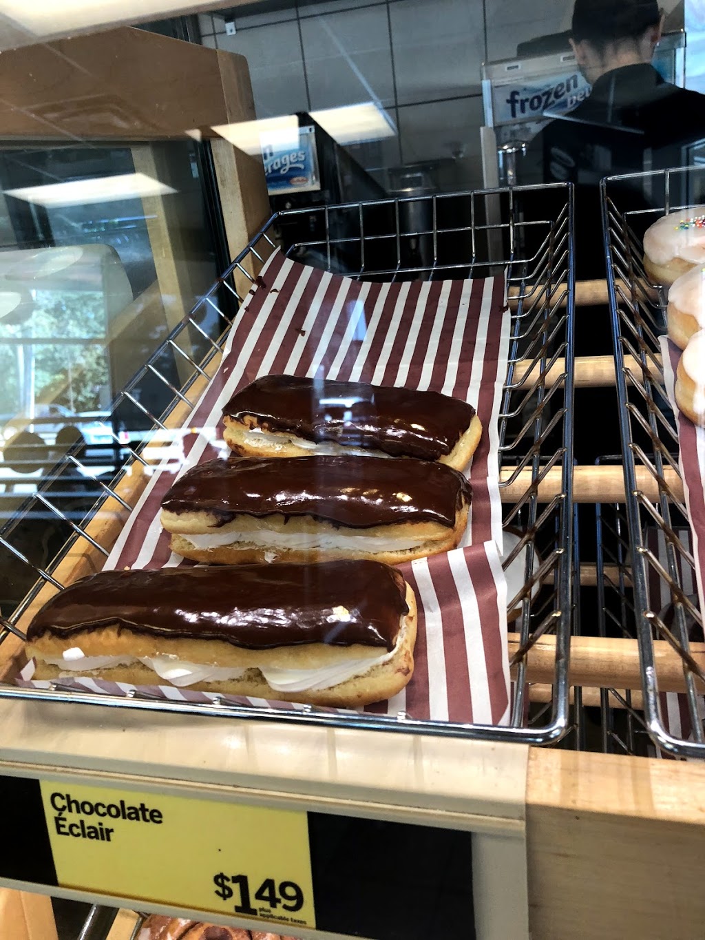 Tim Hortons | 646 Archibald St, Winnipeg, MB R2J 0X4, Canada | Phone: (204) 237-4982