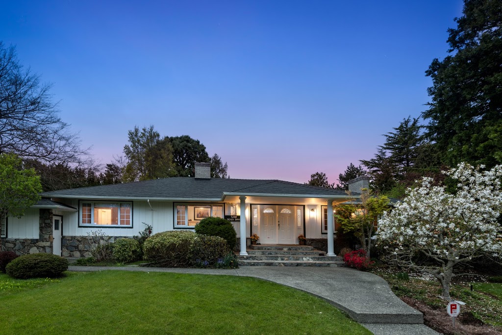 Axel Ziba - eXp Realty | 1571 W 57th Ave #708, Vancouver, BC V6P 0H7, Canada | Phone: (778) 636-7707