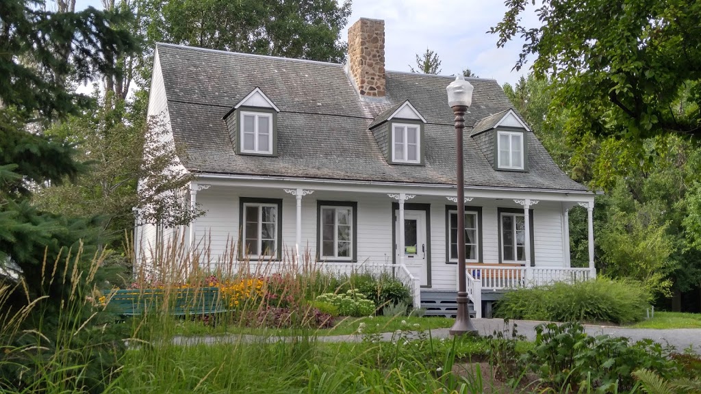 Maison Dorion-Coulombe | 332 Rue Domagaya, Québec, QC G1L 5B1, Canada | Phone: (418) 691-4710