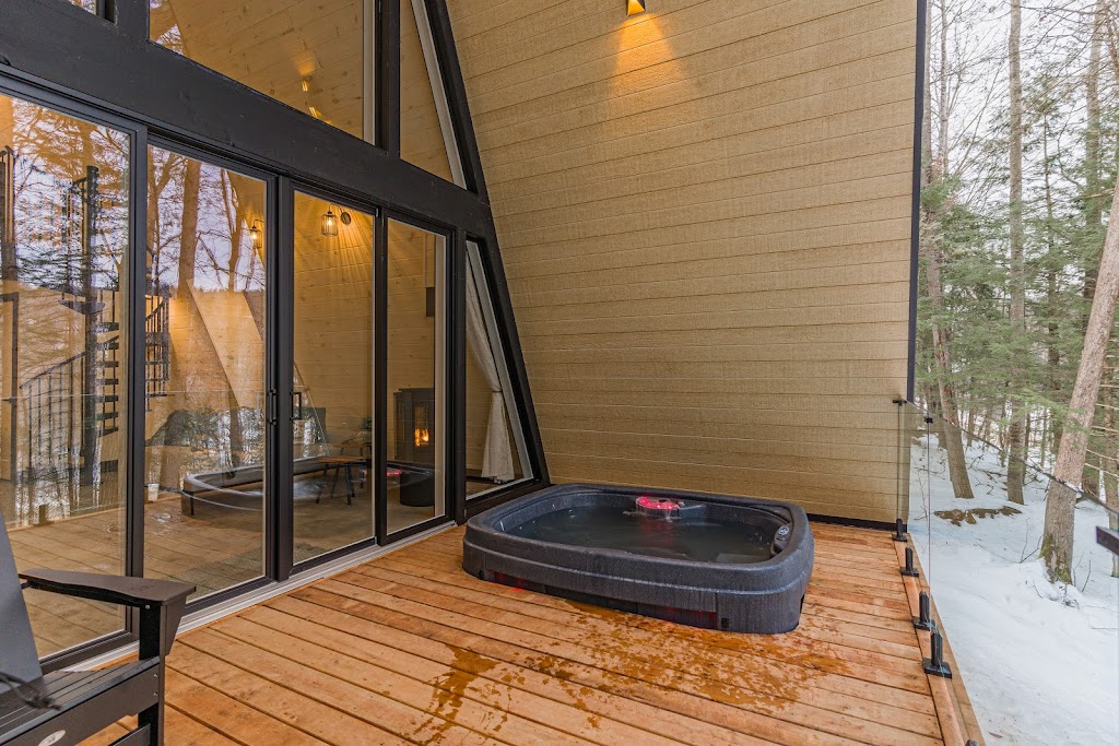 Les Refuges des Collines | 101 Chem. H Zurenski, Val-des-Monts, QC J8N 5J2, Canada | Phone: (819) 665-0098