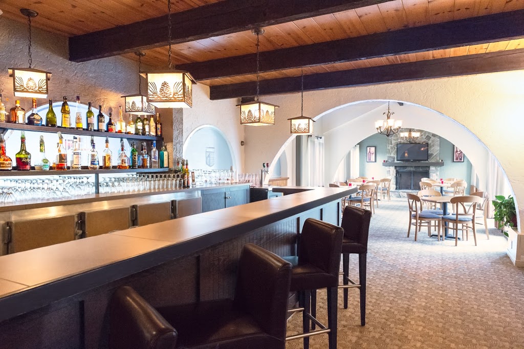 Hôtel Chéribourg | 2603 Chemin du Parc, Orford, QC J1X 8C8, Canada | Phone: (877) 845-5344