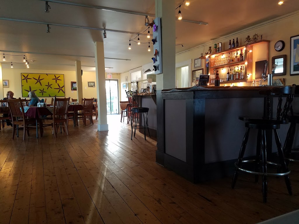 Briny Bay | 951 Hwy 2, Nova Scotia Trunk 2, Five Islands, NS B0M 1K0, Canada | Phone: (902) 254-0860