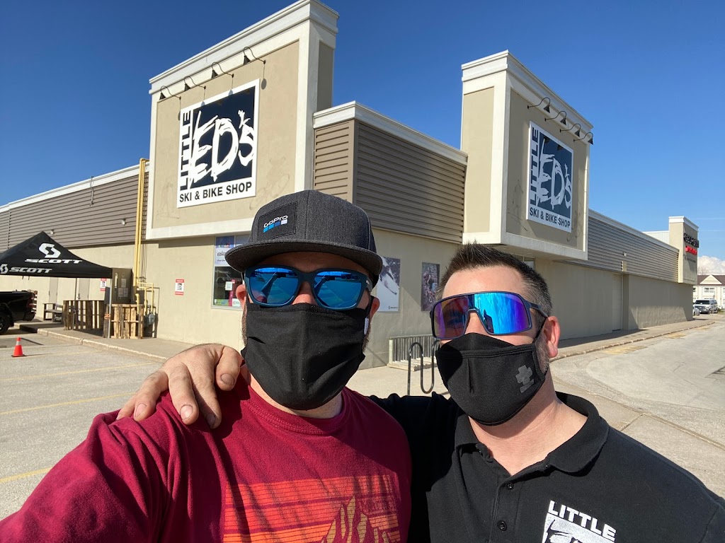Little Eds Ski & Bike Shop | 15 Balsam St Unit 2, Collingwood, ON L9Y 4H6, Canada | Phone: (705) 444-5488
