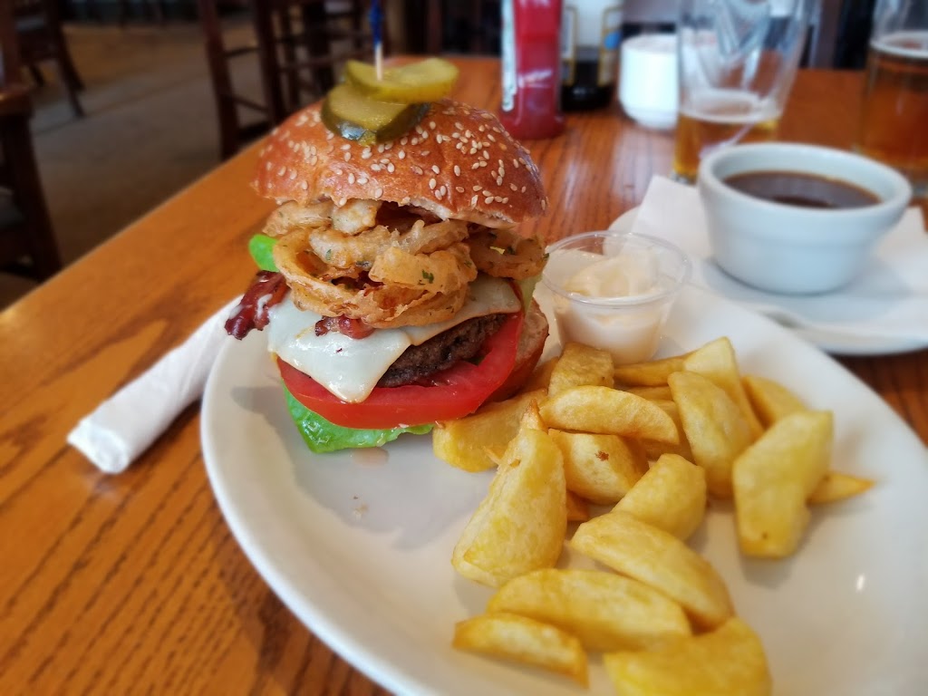 THE SHIRE PUB | 8-57 W Aarsby Rd, Cochrane, AB T4C 1M1, Canada | Phone: (403) 932-5577