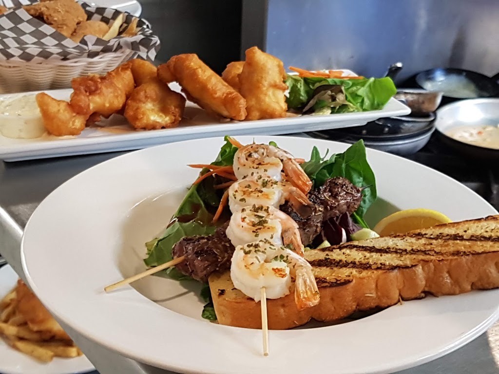 Osborne Bay Pub | 1534 Joan Ave, Crofton, BC V0R 1R0, Canada | Phone: (250) 324-2245