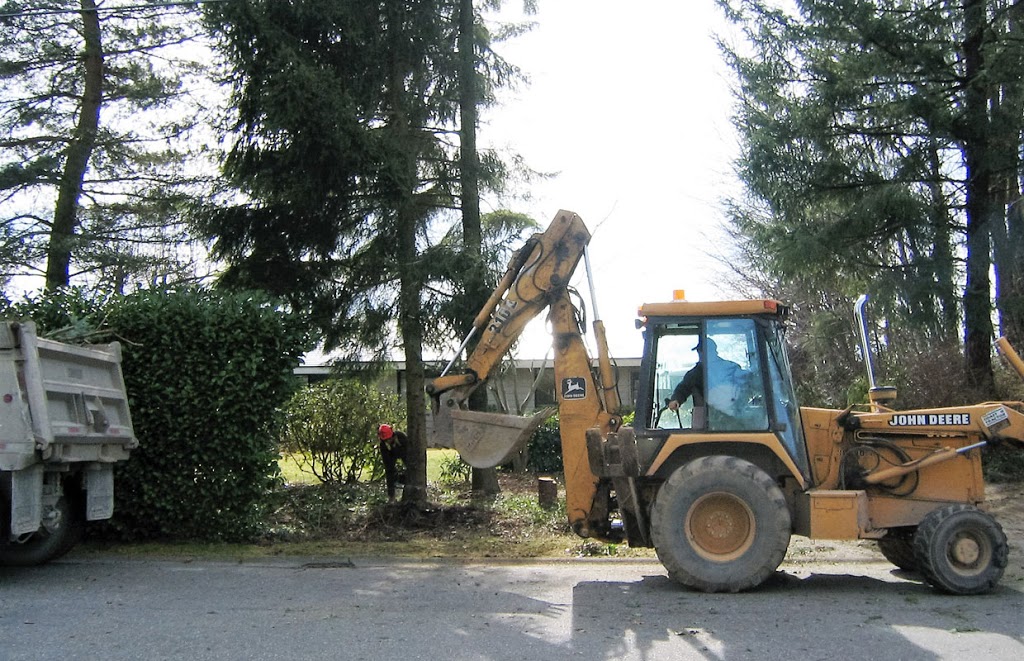Castle R & Sons Ltd | 33204 Whidden Ave, Mission, BC V2V 2T2, Canada | Phone: (604) 826-7770