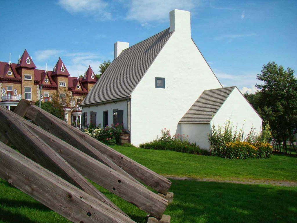 Girardin House | 600 Ave Royale, Quebec City, QC G1E 7G3, Canada | Phone: (418) 821-7049