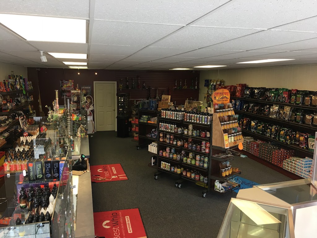 Smokers Paradise Smokeshop | 70 N Howard Ave, Croswell, MI 48422, USA | Phone: (810) 712-9095