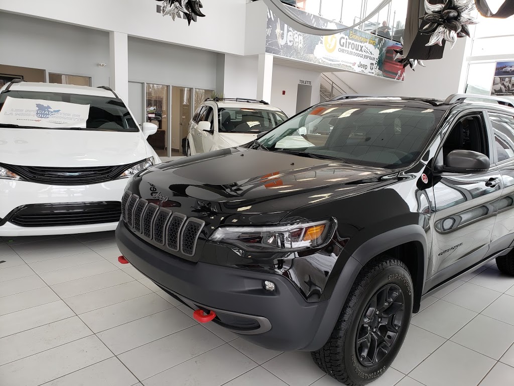 Giroux Chrysler Dodge Jeep | 1371 Rue Principale E, Sainte-Agathe-des-Monts, QC J8C 1M1, Canada | Phone: (855) 252-9771