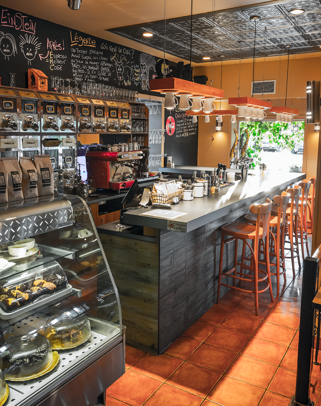 Café De La Brûlerie (Le) | cafe | 4 Rue de la Gare, Granby, QC J2G 4C7, Canada | 4503722200 OR +1 450-372-2200