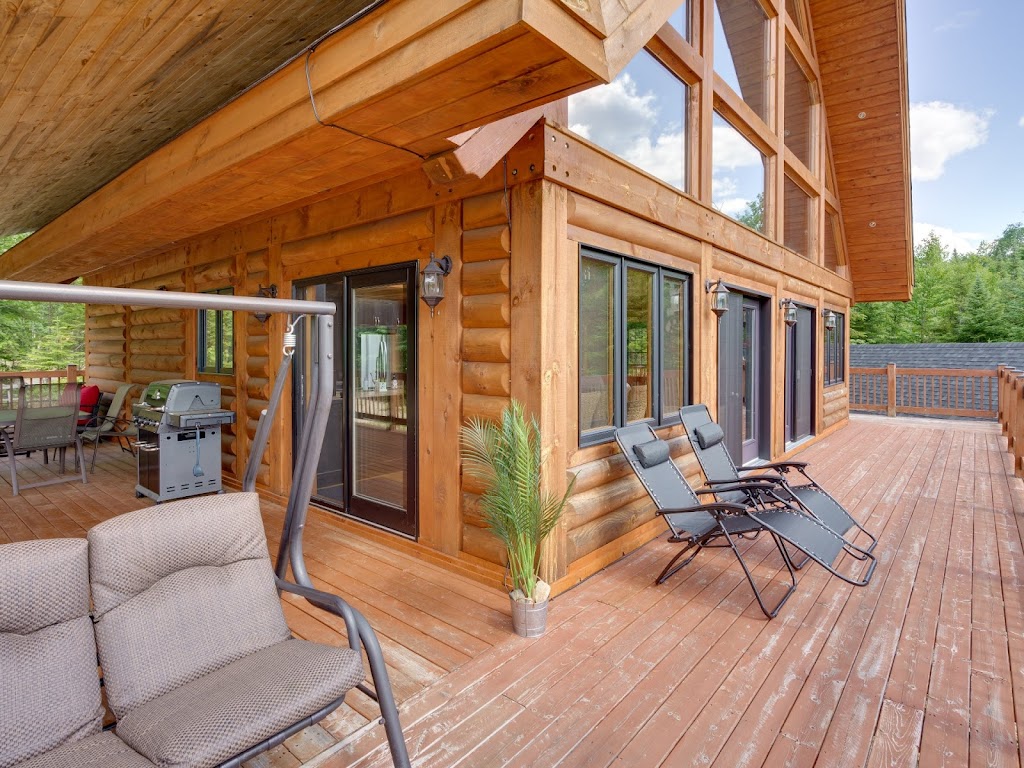 Chalet Belle Cordelia | 25 Ch. Cordélia-Hamelin, Nominingue, QC J0W 1R0, Canada | Phone: (866) 839-3600