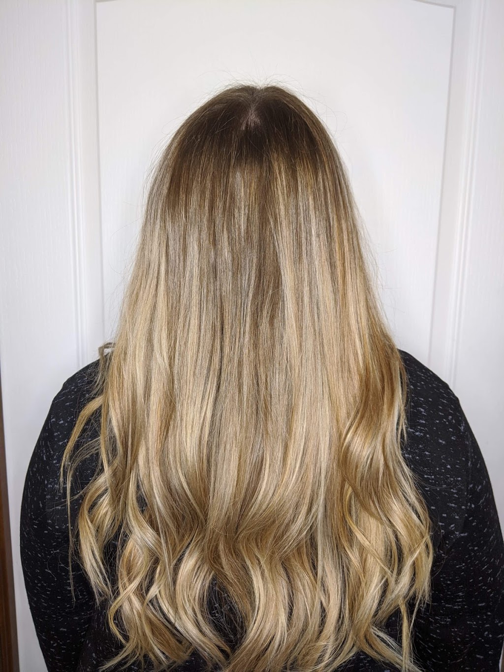 Salon REDBRIQ | 141 Light Dr, Cambridge, ON N1T 1P7, Canada | Phone: (519) 222-5223