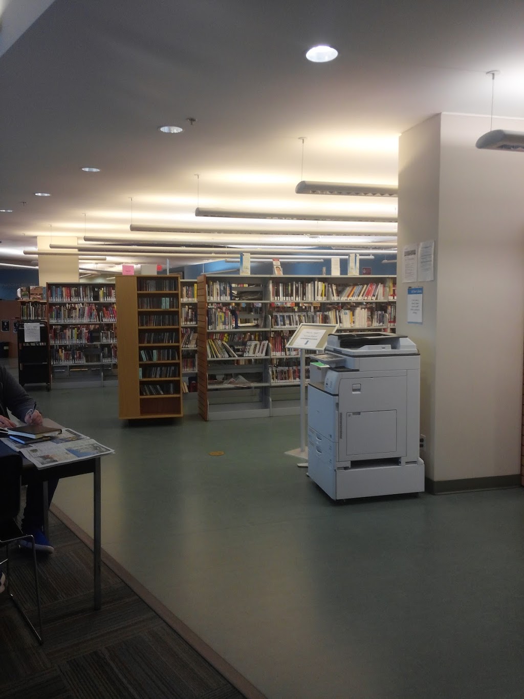 Muriel Arnason Library | library | 20338 65 Ave, Langley City, BC V2Y 3E3, Canada | 6045323590 OR +1 604-532-3590