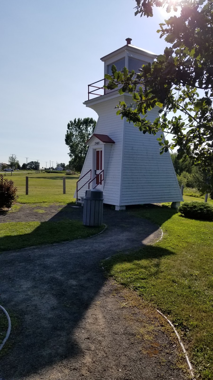 Camping Cap à la Roche | 1820 Marie Victorin, Deschaillons-sur-Saint-Laurent, QC G0S 1G0, Canada | Phone: (819) 292-1212