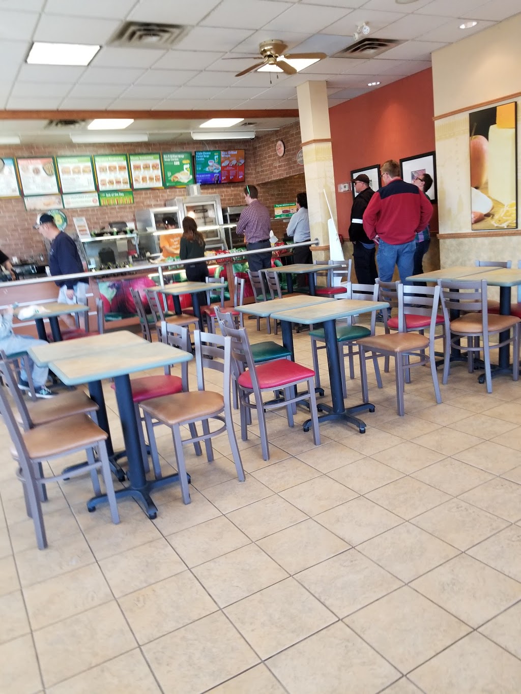 Subway | 836 McLeod Ave McLeod Village Shopping Centre, Unit 10, Winnipeg, MB R3H 0G3, Canada | Phone: (204) 667-2555
